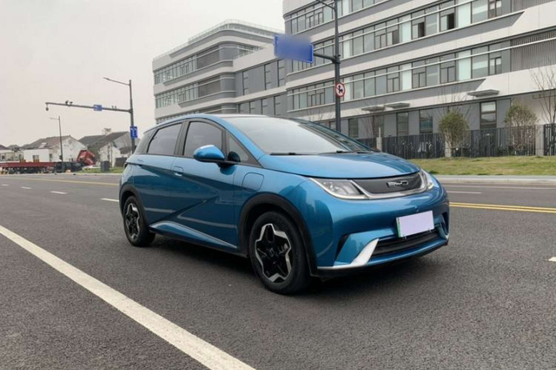 Used BYD Dolphin 2021 405 km Fashion Edition Exterior 7