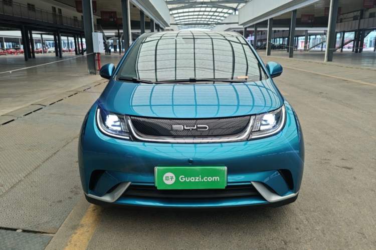 Used BYD Dolphin 2021 405 km Fashion Edition Front