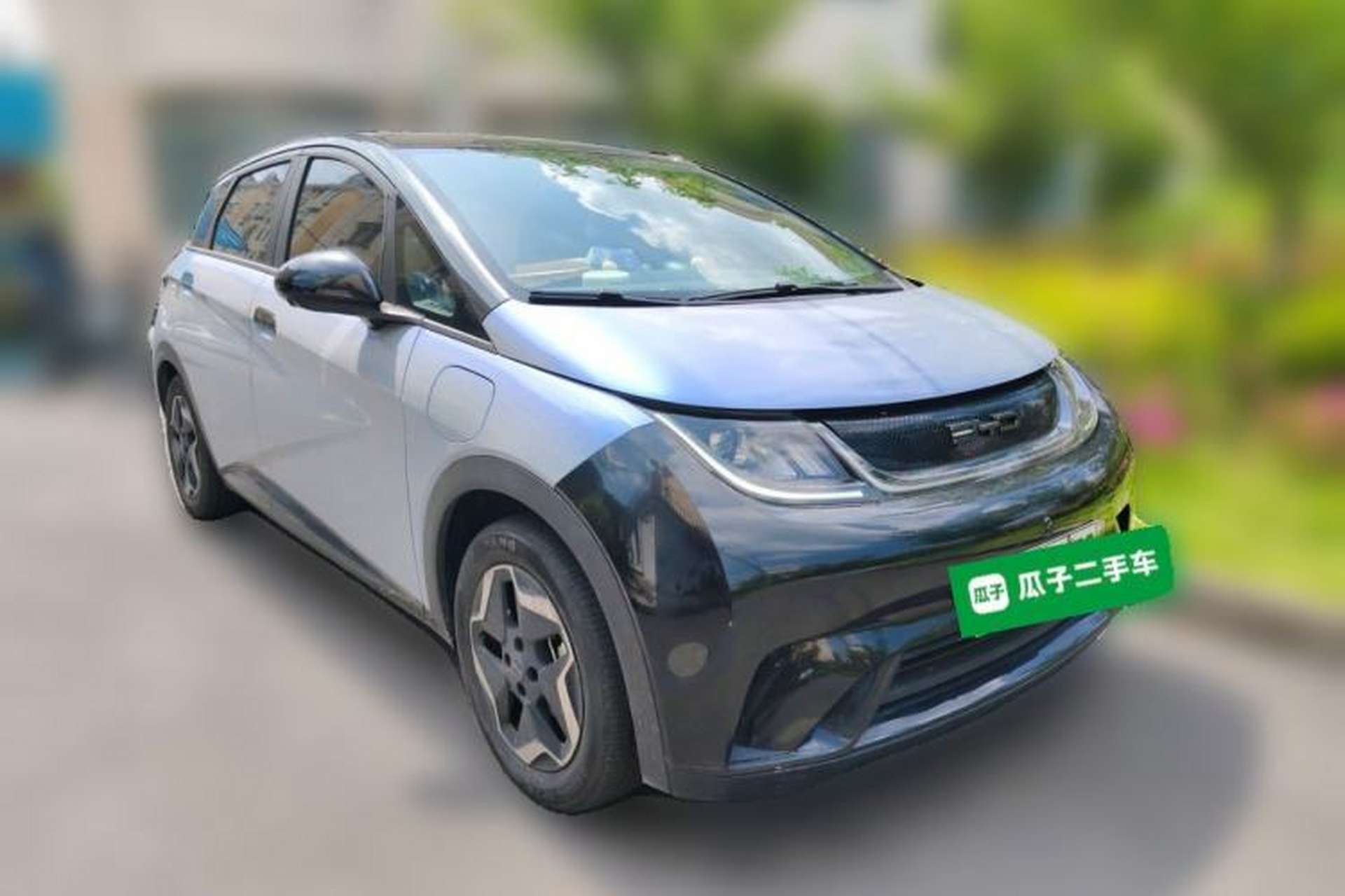 Used BYD Dolphin 2021 405 km Fashion Edition Front Right 45 Deg