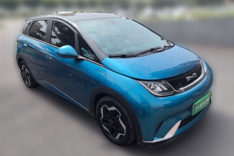 Used BYD Dolphin 2021 405 km Fashion Edition Front Right 45 Deg
