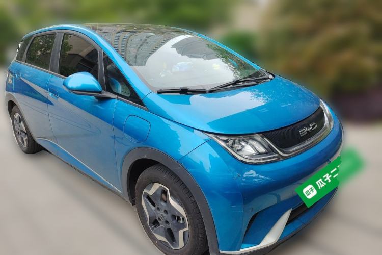 Used BYD Dolphin 2021 405 km Fashion Edition Front Right 45 Deg