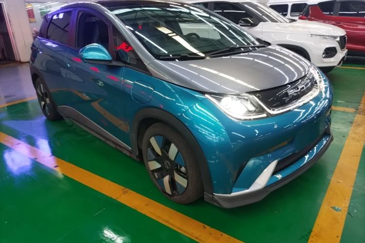 Used BYD Dolphin 2021 401km Knight Edition Front Right 45 Deg