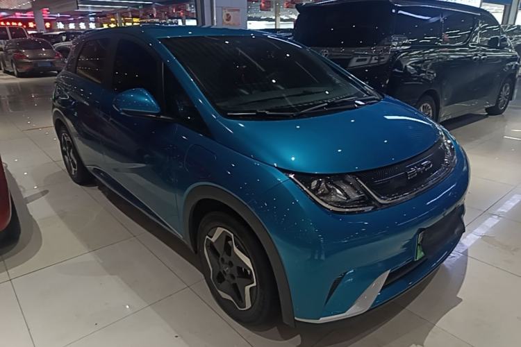 Used BYD Dolphin 2021 405 km Free Version Front Right 45 Deg