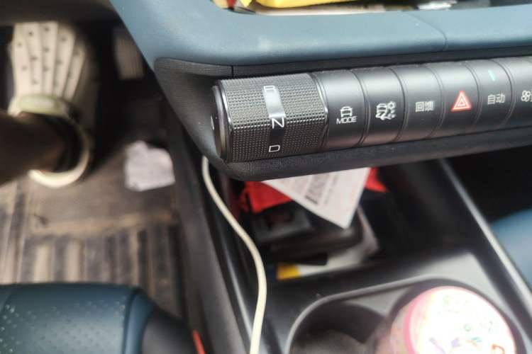 Used BYD Dolphin 2021 405 km Free Version Gear Lever