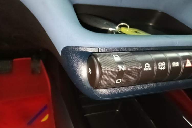 Used BYD Dolphin 2021 405 km Fashion Edition Gear Lever