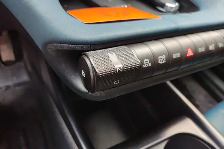 Used BYD Dolphin 2021 405 km Free Version Gear Lever