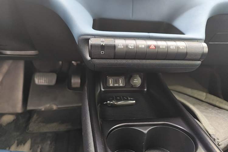Used BYD Dolphin 2021 401km Knight Edition Gear Lever