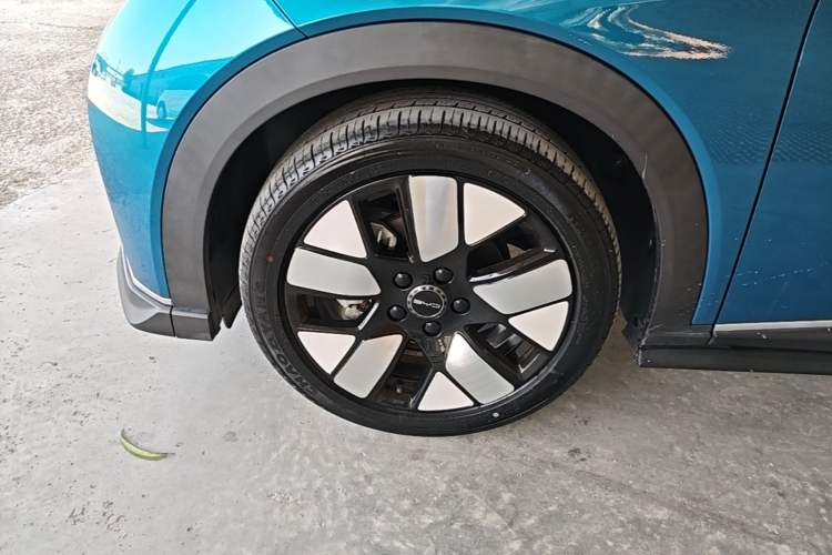Used BYD Dolphin 2021 401km Knight Edition Left Front Wheel Hub