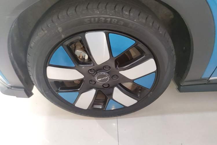 Used BYD Dolphin 2021 401km Knight Edition Left Front Wheel Hub