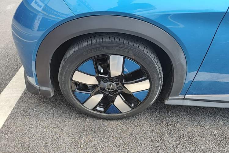 Used BYD Dolphin 2021 401km Knight Edition Left Front Wheel Hub
