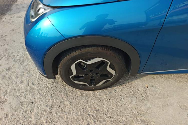 Used BYD Dolphin 2021 405 km Fashion Edition Left Front Wheel Hub