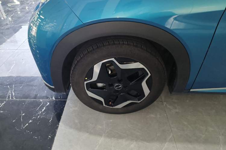 Used BYD Dolphin 2021 405 km Fashion Edition Left Front Wheel Hub