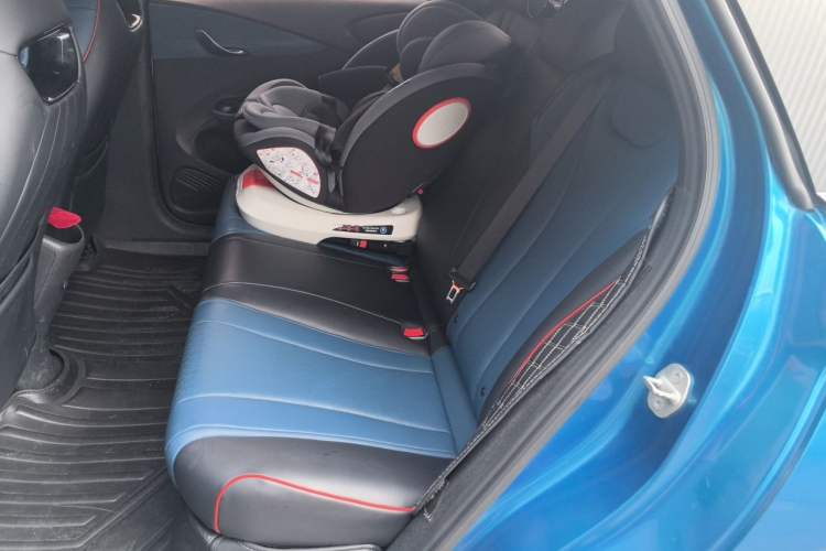 Used BYD Dolphin 2021 405 km Fashion Edition Left Rear Seat