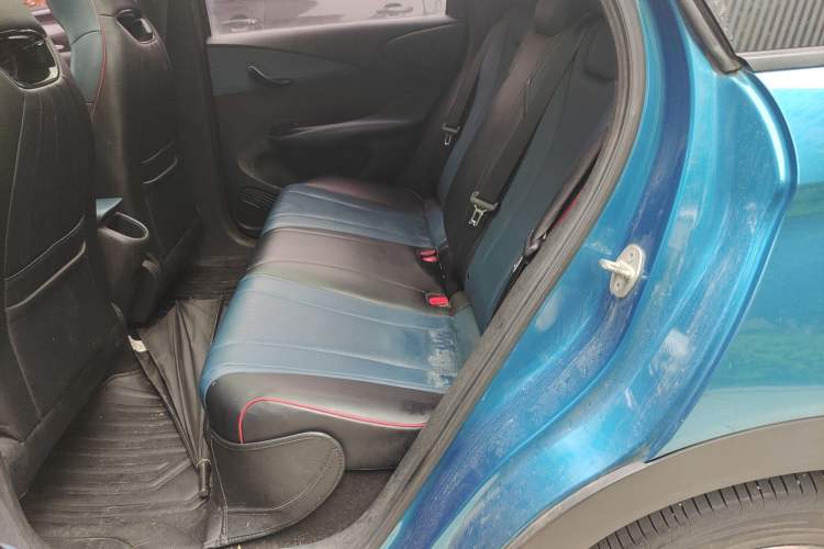 Used BYD Dolphin 2021 405 km Fashion Edition Left Rear Seat