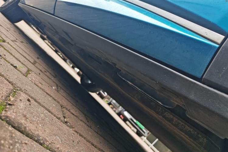 Used BYD Dolphin 2021 405 km Fashion Edition Left Side Sill
