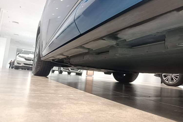 Used BYD Dolphin 2021 405 km Fashion Edition Left Side Sill
