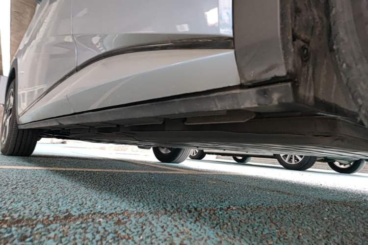 Used BYD Dolphin 2021 405 km Fashion Edition Left Side Sill