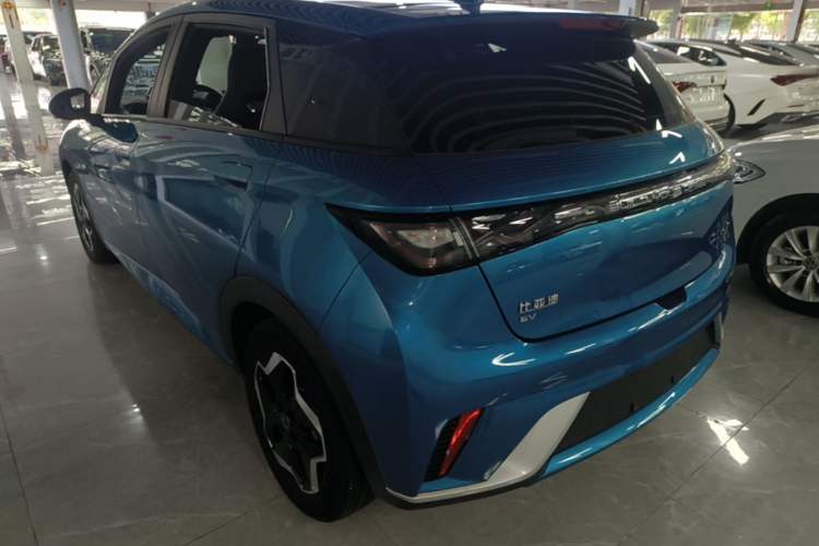 Used BYD Dolphin 2021 405 km Fashion Edition Rear Left 45 Deg