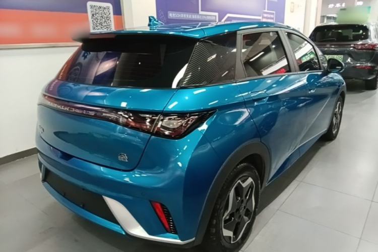 Used BYD Dolphin 2021 405 km Fashion Edition Rear Right 45 Deg