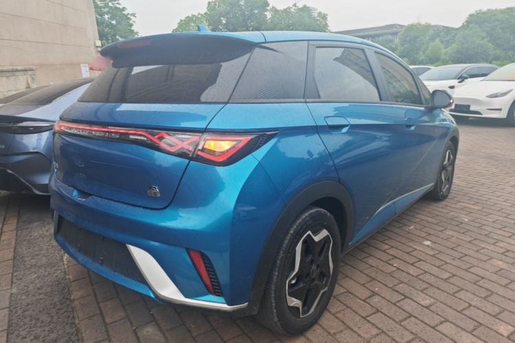 Used BYD Dolphin 2021 405 km Fashion Edition Rear Right 45 Deg