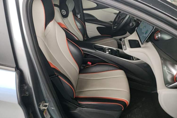 Used BYD Dolphin 2021 405 km Fashion Edition Right Front Seat