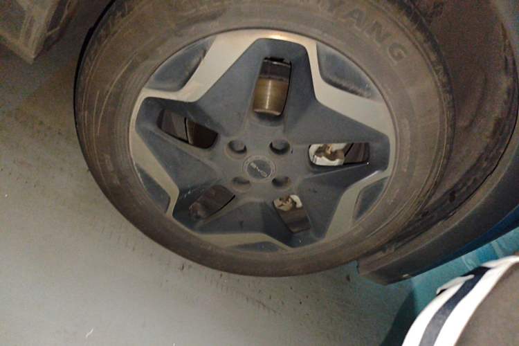 Used BYD Dolphin 2021 405 km Fashion Edition Right Front Wheel Hub