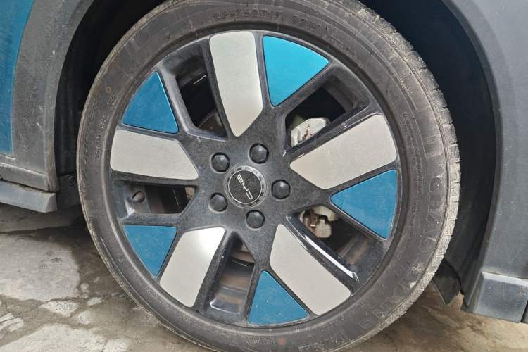 Used BYD Dolphin 2021 401km Knight Edition Right Front Wheel Hub