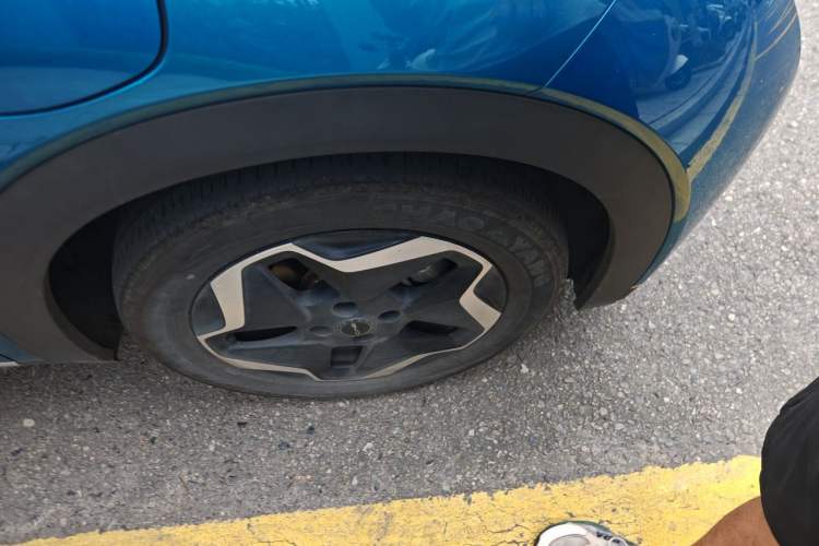 Used BYD Dolphin 2021 405 km Free Version Right Front Wheel Hub