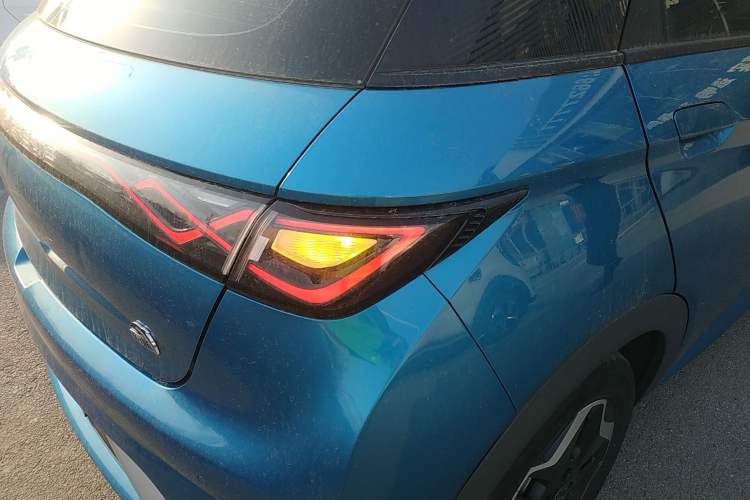 Used BYD Dolphin 2021 405 km Fashion Edition Right Rear Taillight