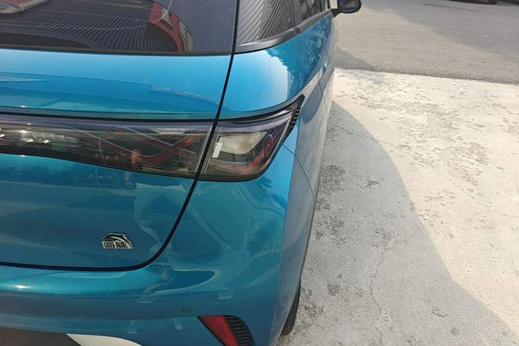 Used BYD Dolphin 2021 405 km Fashion Edition Right Rear Taillight