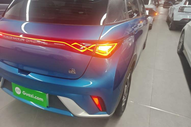 Used BYD Dolphin 2021 405 km Fashion Edition Right Rear Taillight