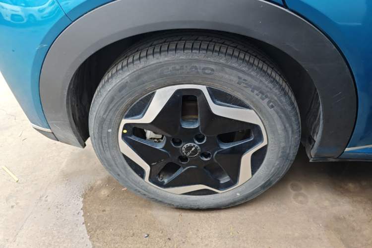 Used BYD Dolphin 2021 405 km Fashion Edition Right Rear Wheel Hub