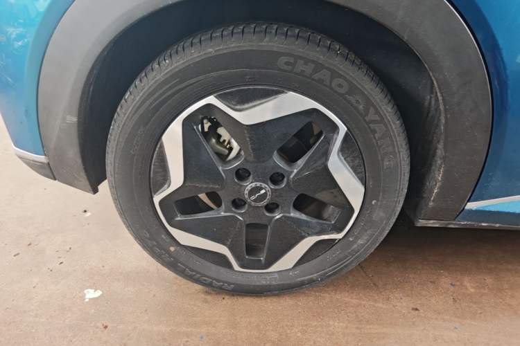 Used BYD Dolphin 2021 405 km Fashion Edition Right Rear Wheel Hub