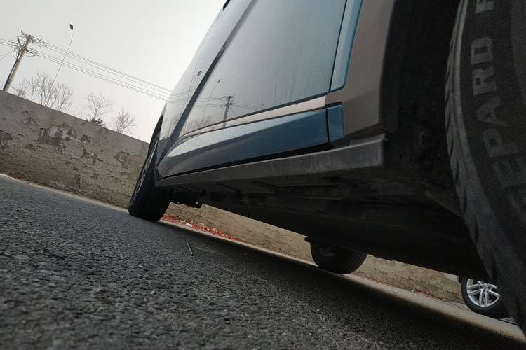 Used BYD Dolphin 2021 405 km Fashion Edition Right Side Sill