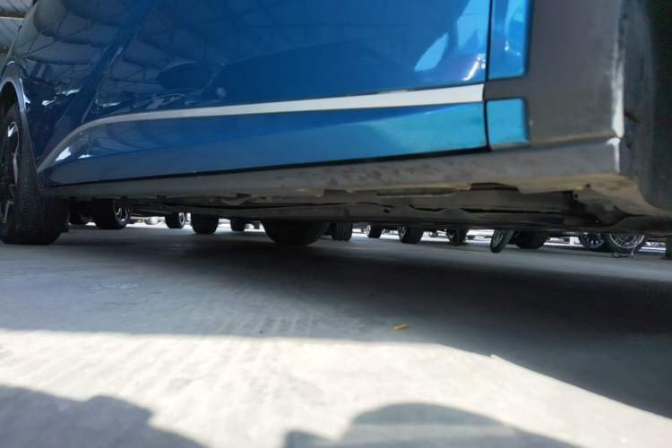 Used BYD Dolphin 2021 405 km Fashion Edition Right Side Sill