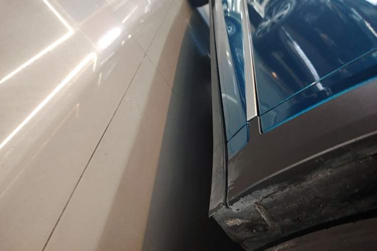 Used BYD Dolphin 2021 405 km Fashion Edition Right Side Sill
