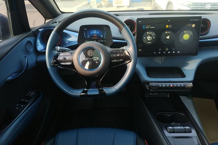 Used BYD Dolphin 2021 405 km Fashion Edition Steering Wheel