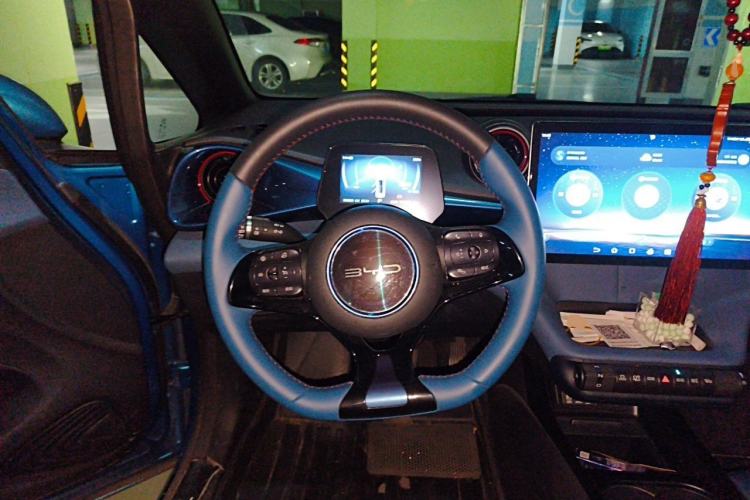 Used BYD Dolphin 2021 405 km Fashion Edition Steering Wheel