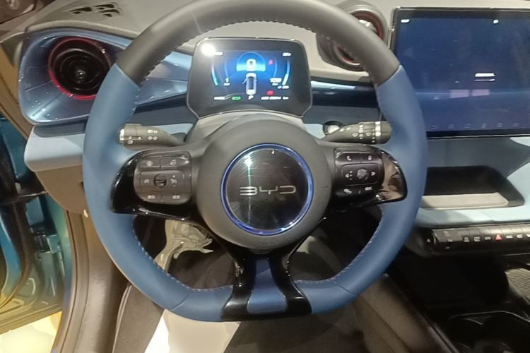 Used BYD Dolphin 2021 405 km Fashion Edition Steering Wheel