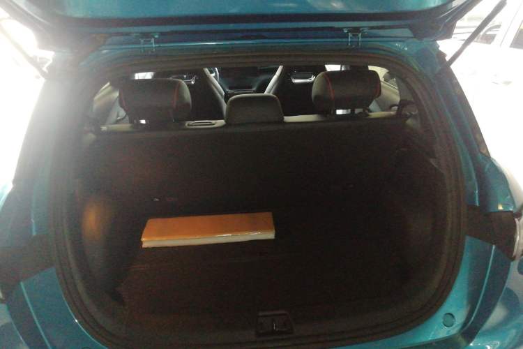 Used BYD Dolphin 2021 405 km Fashion Edition Trunk