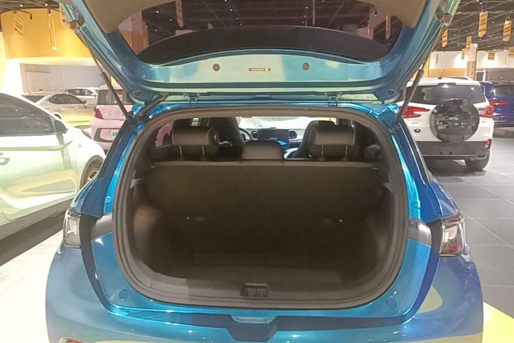 Used BYD Dolphin 2021 405 km Fashion Edition Trunk