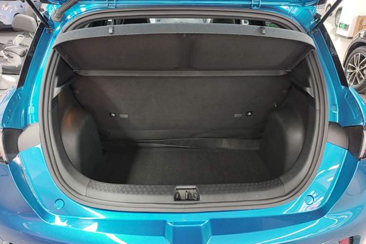 Used BYD Dolphin 2021 405 km Fashion Edition Trunk