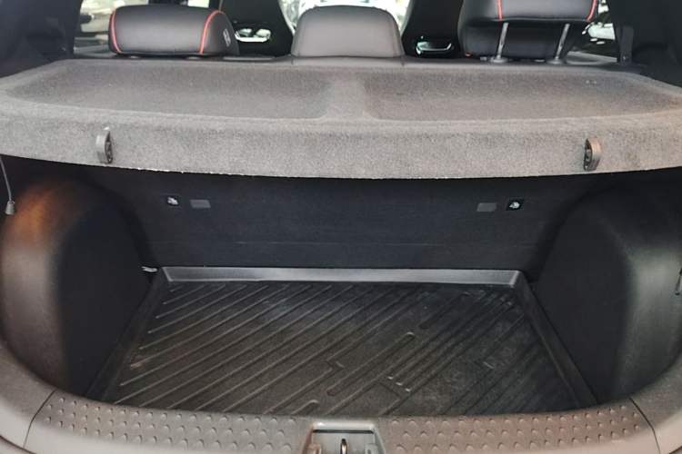 Used BYD Dolphin 2021 405 km Fashion Edition Trunk
