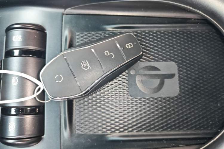 Used BYD Dolphin 2021 405 km Fashion Edition Vehicle Key