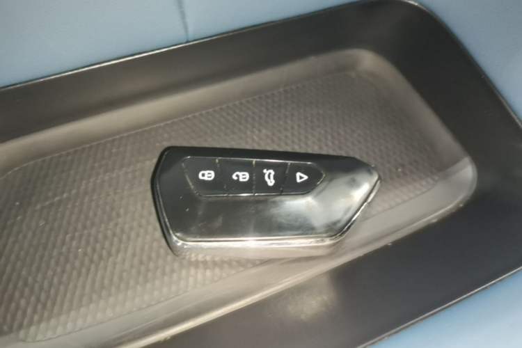 Used BYD Dolphin 2021 405 km Fashion Edition Vehicle Key