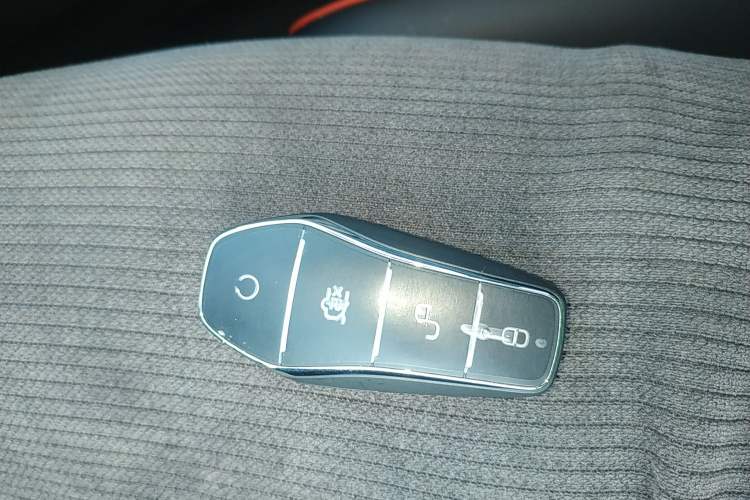 Used BYD Dolphin 2021 405 km Fashion Edition Vehicle Key