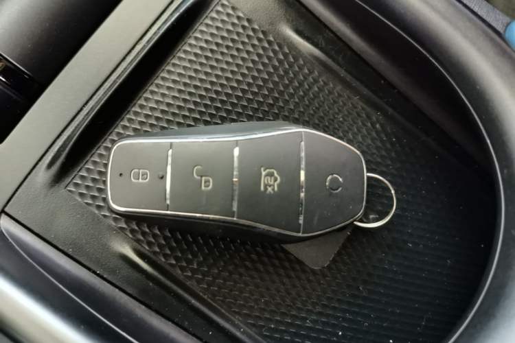 Used BYD Dolphin 2021 405 km Fashion Edition Vehicle Key