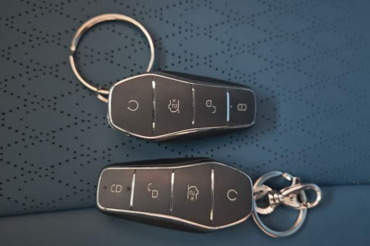 Used BYD Dolphin 2021 405 km Fashion Edition Vehicle Key
