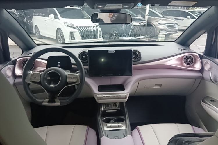 Used BYD Dolphin 2021 405 km Fashion Edition Center Console