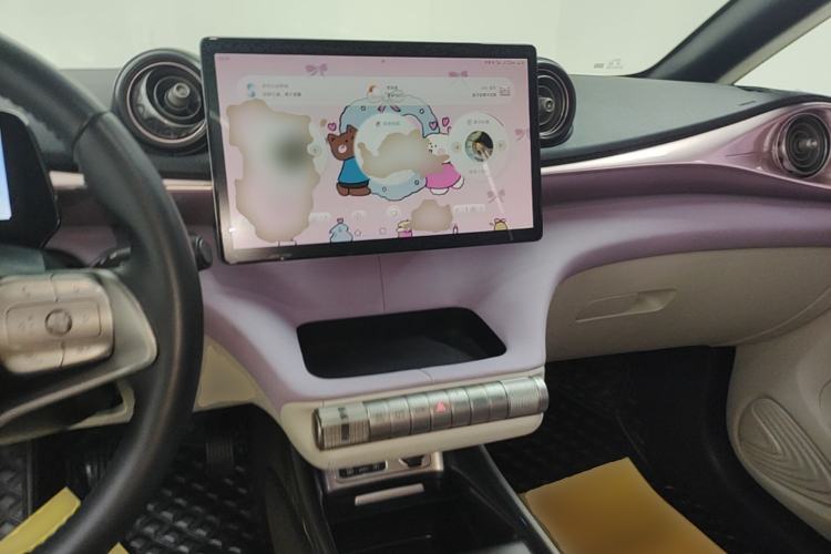 Used BYD Dolphin 2021 405 km Fashion Edition Center Console